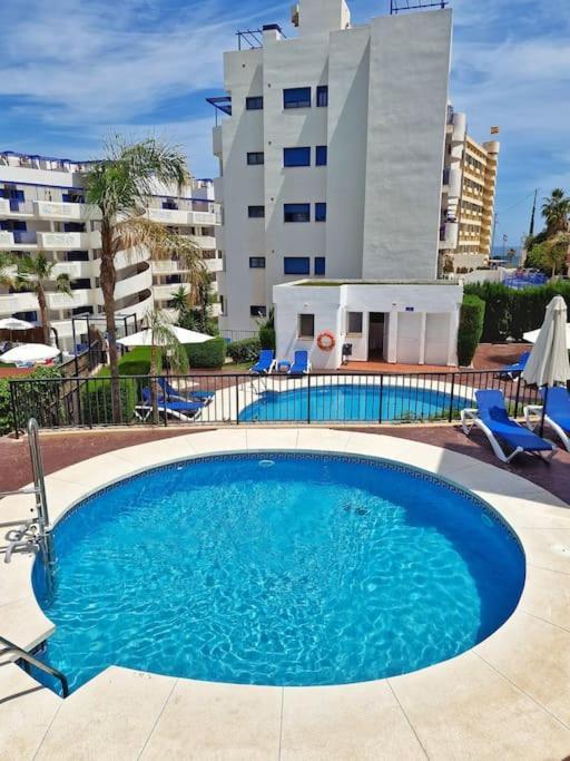 Acogedor Piso Con Terraza Y Parking! Apartamento Benalmádena Exterior foto