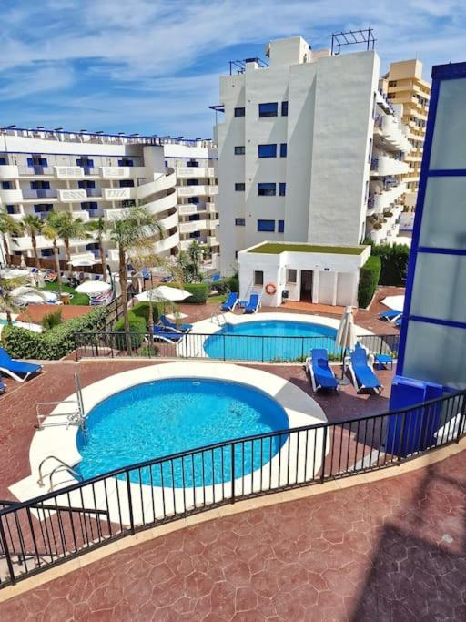 Acogedor Piso Con Terraza Y Parking! Apartamento Benalmádena Exterior foto