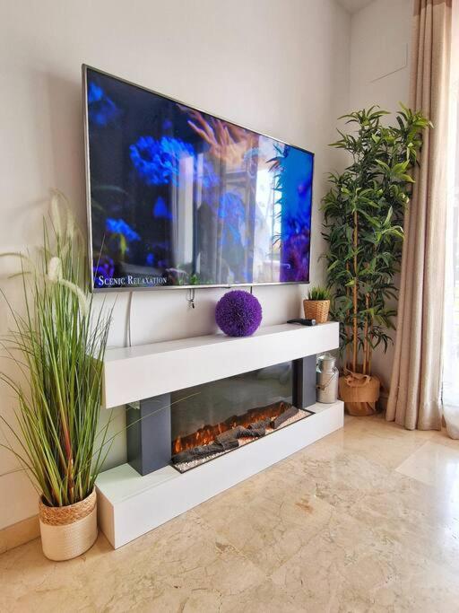 Acogedor Piso Con Terraza Y Parking! Apartamento Benalmádena Exterior foto